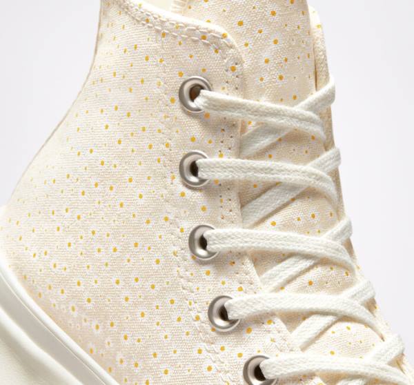 Converse Run Star Hike Platform Daisy High Tops Shoes Beige White | CV-735RFJ